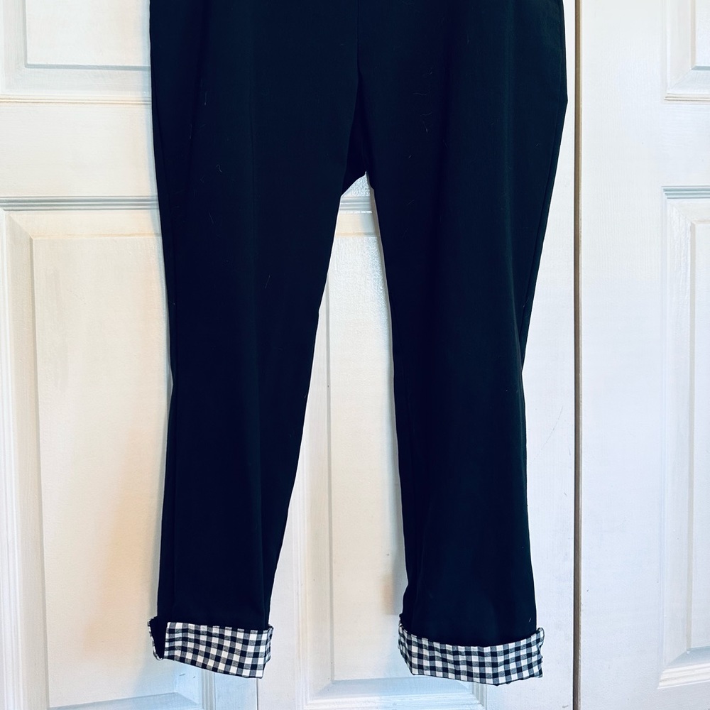 Van Heusen black capri leggings Size 10